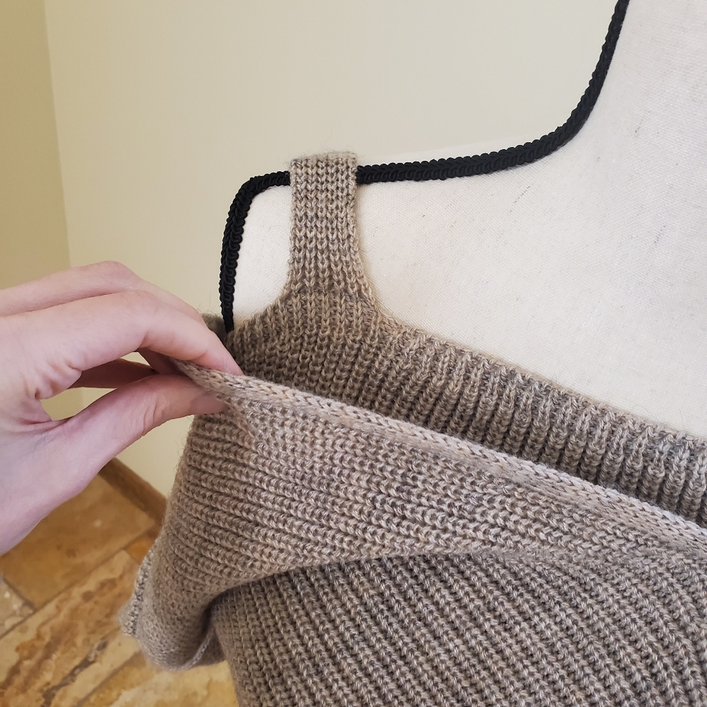 Sweater Tank Set - Picture 4 of 6